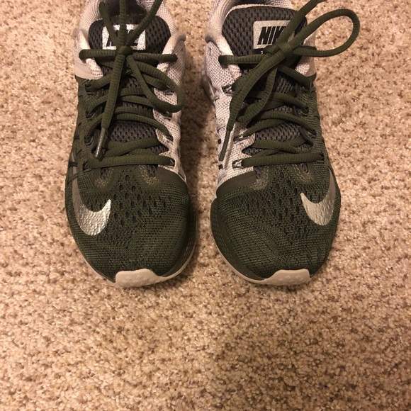 Women’s Nike Air Zoom Elite 8 Running Shoes - Picture 3 of 8